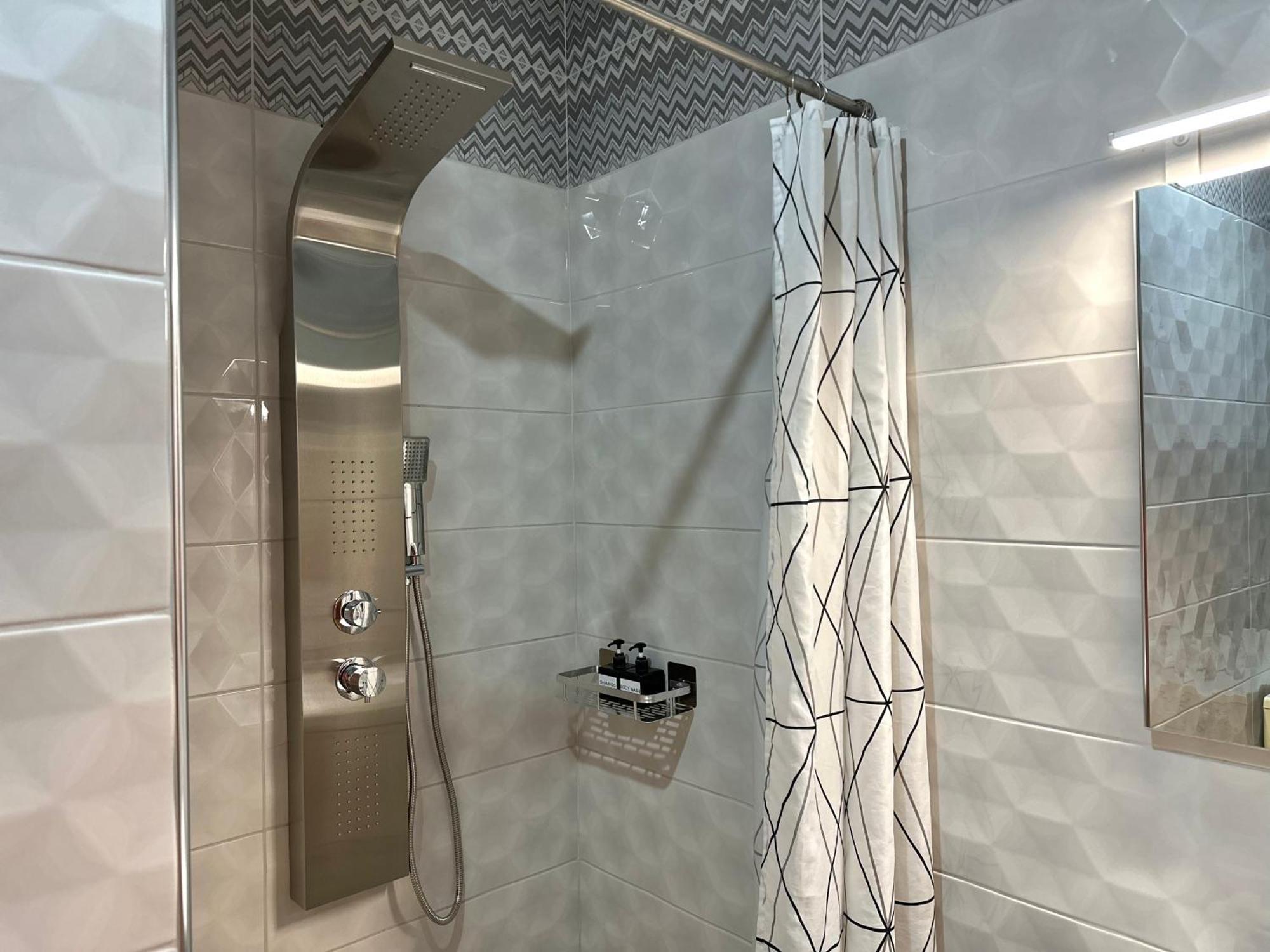 Εmerald Luxury Suite テッサロニキ エクステリア 写真